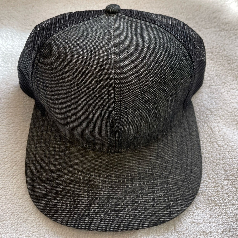 BLACK DENIM TRUCKER ADJUSTABLE SNAPBACK CAP